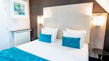 Hotel de la Paix Tour Eiffel Room