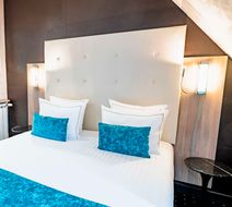 Hotel de la Paix Tour Eiffel Room