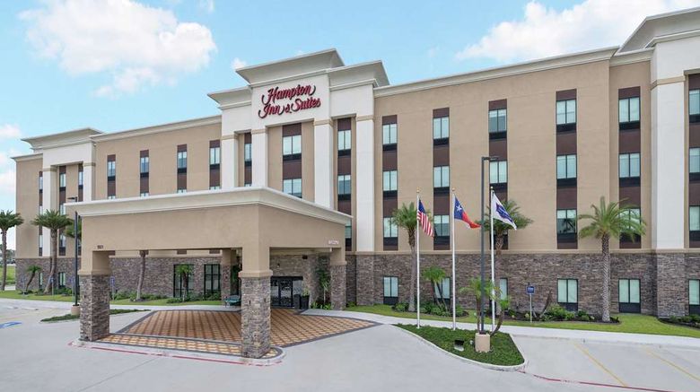 <b>Hampton Inn & Suites Portland Exterior</b>. Images powered by <a href="https://iceportal.shijigroup.com/" title="IcePortal" target="_blank">IcePortal</a>.