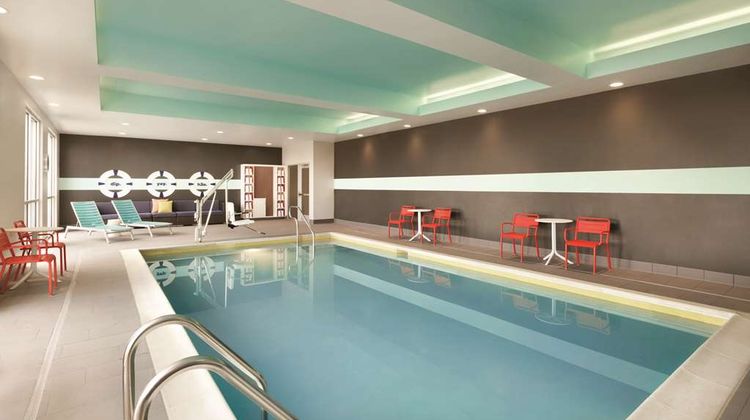 Tru by Hilton Lancaster East Pool