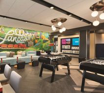 Tru by Hilton Lancaster East Lobby
