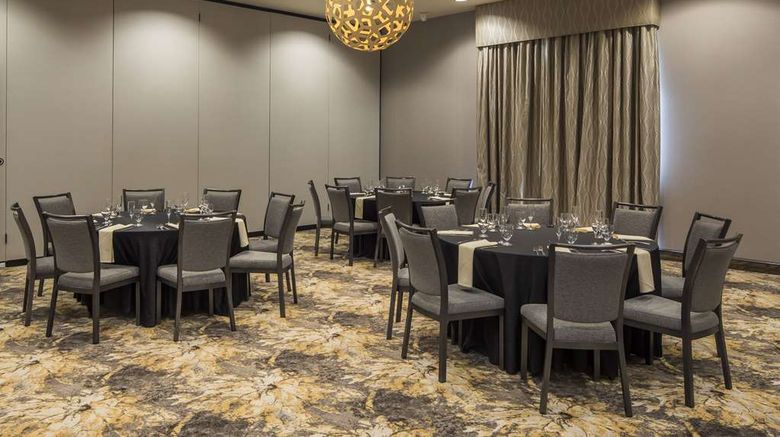 <b>Hilton Garden Inn Pittsburgh Airport Meeting</b>. Images powered by <a href="https://iceportal.shijigroup.com/" title="IcePortal" target="_blank">IcePortal</a>.