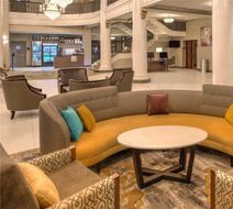 DoubleTree by Hilton Utica Lobby