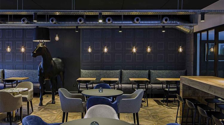 ibis Styles Laval Centre Gare Exterior