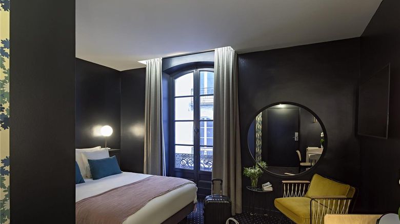 <b>Mercure Nantes Centre Passage Pommeraye Room</b>. Images powered by <a href="https://iceportal.shijigroup.com/" title="IcePortal" target="_blank">IcePortal</a>.