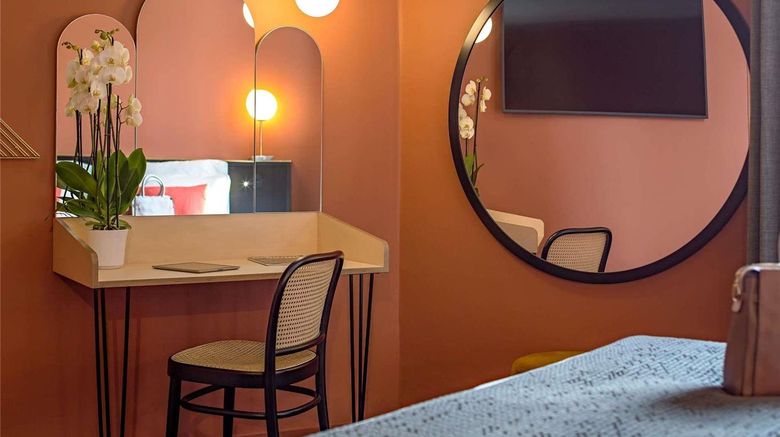 <b>Mercure Nantes Centre Passage Pommeraye Room</b>. Images powered by <a href="https://iceportal.shijigroup.com/" title="IcePortal" target="_blank">IcePortal</a>.