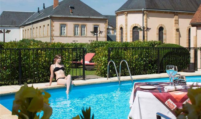Mercure Moulins Centre - Hotel de Paris Exterior