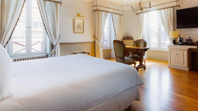 <b>Mercure Moulins Centre - Hotel de Paris Room</b>. Images powered by <a href="https://iceportal.shijigroup.com/" title="IcePortal" target="_blank">IcePortal</a>.