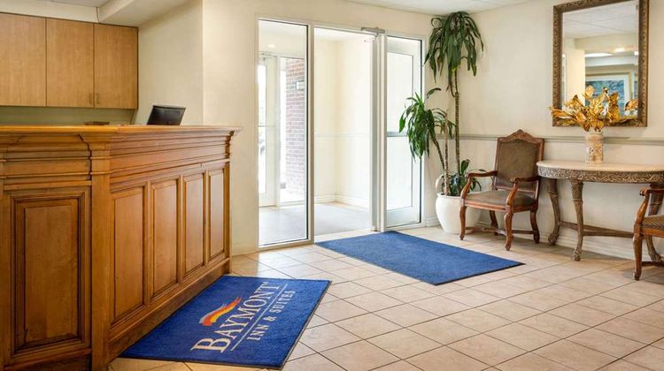 Baymont Inn & Suites Wichita East Lobby