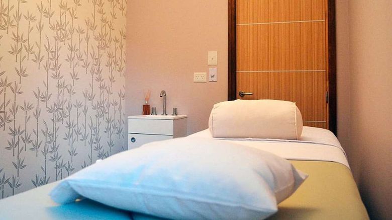<b>Howard Johnson Escobar Hotel Spa</b>. Images powered by <a href="https://iceportal.shijigroup.com/" title="IcePortal" target="_blank">IcePortal</a>.