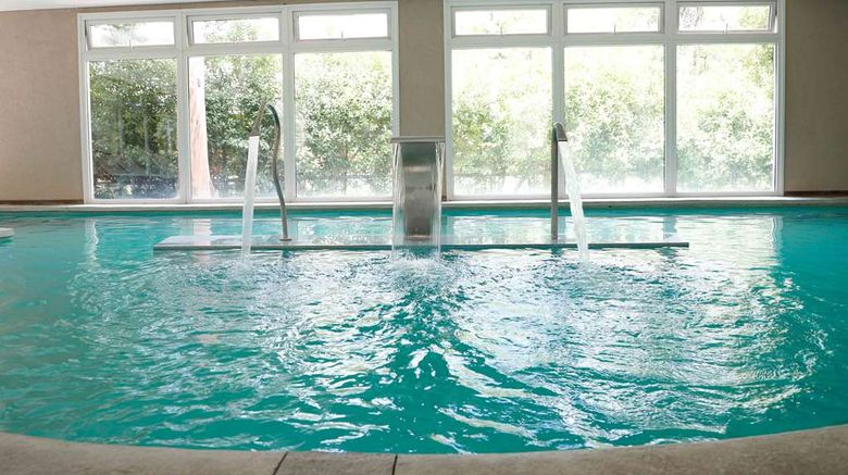 <b>Howard Johnson Escobar Hotel Pool</b>. Images powered by <a href="https://iceportal.shijigroup.com/" title="IcePortal" target="_blank">IcePortal</a>.