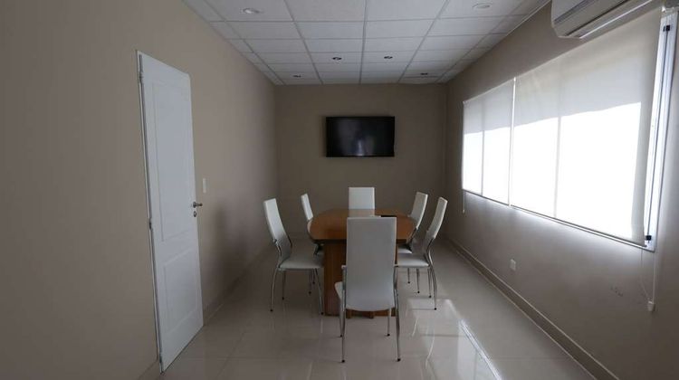 Howard Johnson Escobar Hotel Meeting