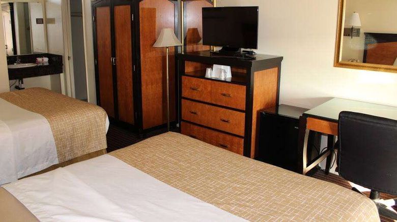 <b>Travelodge Buena Park Room</b>. Images powered by <a href="https://iceportal.shijigroup.com/" title="IcePortal" target="_blank">IcePortal</a>.