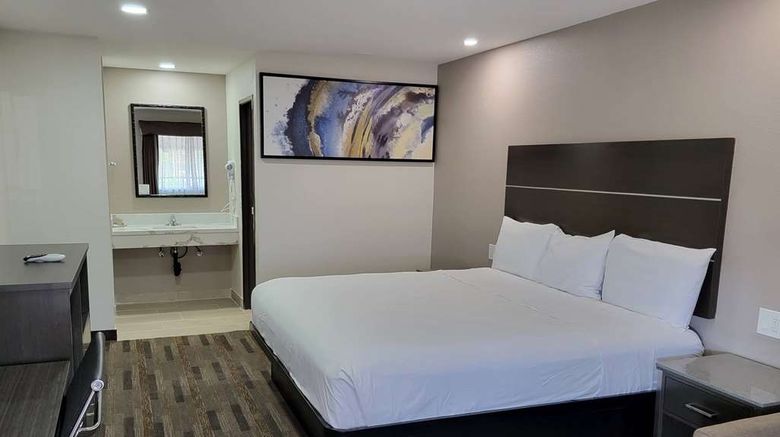 <b>Travelodge Buena Park Room</b>. Images powered by <a href="https://iceportal.shijigroup.com/" title="IcePortal" target="_blank">IcePortal</a>.