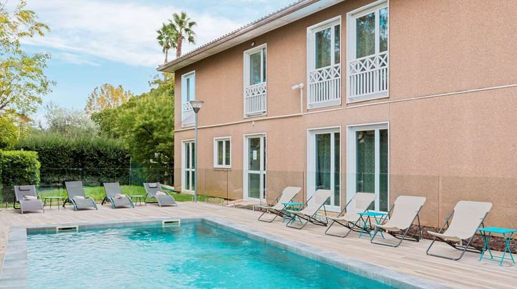 Best Western Plus Hyeres Cote D'Azur Pool