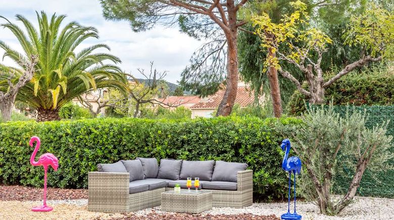 <b>Best Western Plus Hyeres Cote D'Azur Exterior</b>. Images powered by <a href="https://iceportal.shijigroup.com/" title="IcePortal" target="_blank">IcePortal</a>.