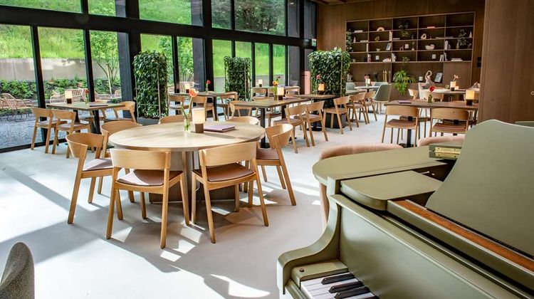 Parkhotel Zug Lobby