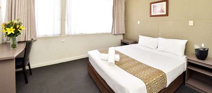 Diplomat Motel Alice Springs Room