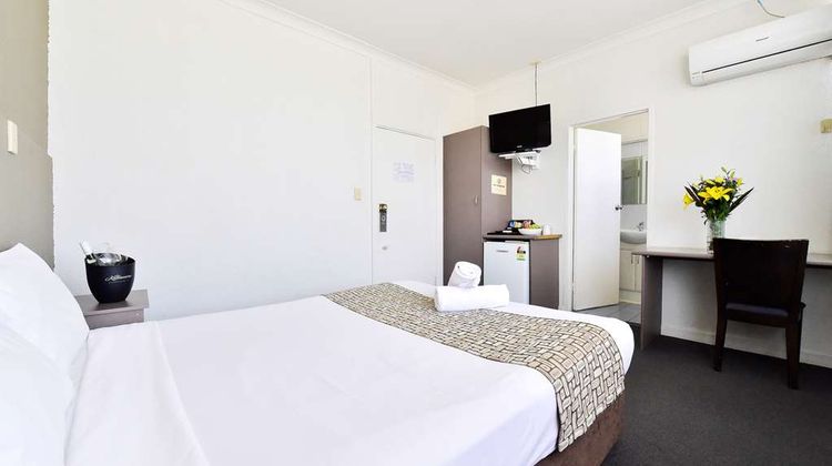 greet Hotel Alice Springs Room