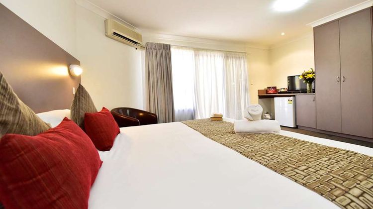 greet Hotel Alice Springs Room