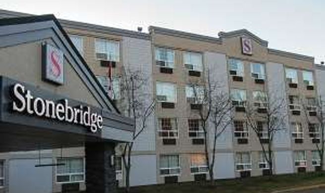Stonebridge Hotel Exterior