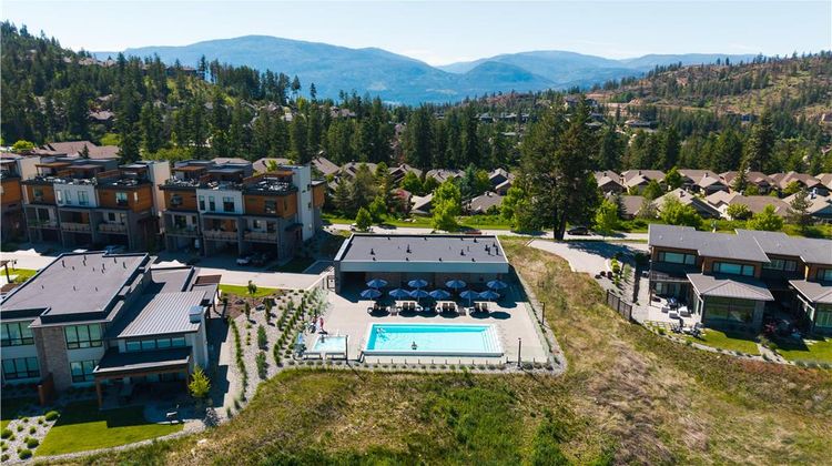 Predator Ridge Resort Pool