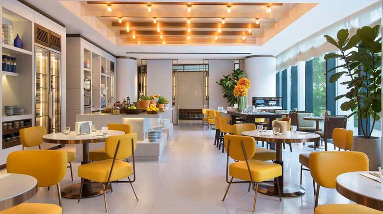 <b>ANdAZ Singapore Restaurant</b>. Images powered by <a href="https://iceportal.shijigroup.com/" title="IcePortal" target="_blank">IcePortal</a>.
