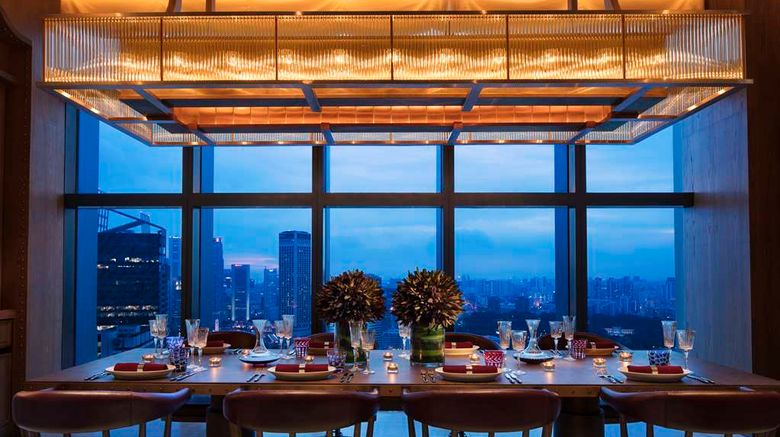 <b>ANdAZ Singapore Restaurant</b>. Images powered by <a href="https://iceportal.shijigroup.com/" title="IcePortal" target="_blank">IcePortal</a>.