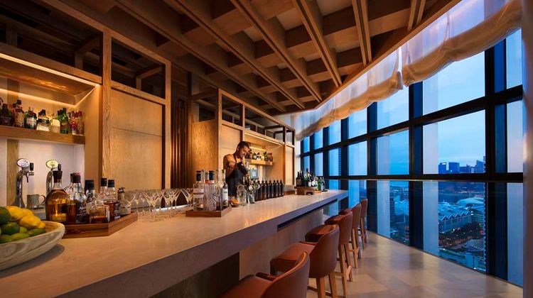 ANdAZ Singapore Pool