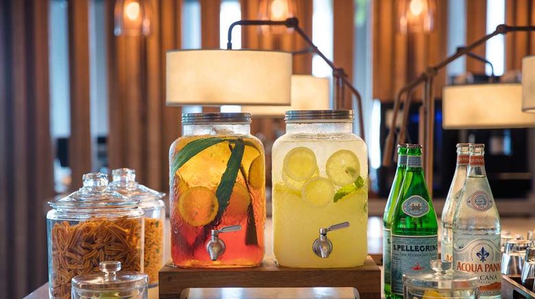 <b>ANdAZ Singapore Recreation</b>. Images powered by <a href="https://iceportal.shijigroup.com/" title="IcePortal" target="_blank">IcePortal</a>.