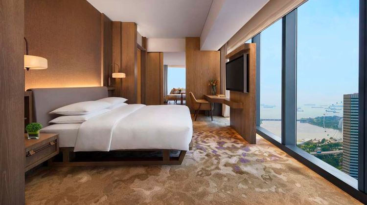 ANdAZ Singapore Suite