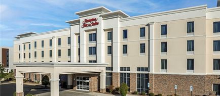 Hampton Inn & Suites Fayetteville Exterior