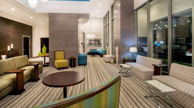 <b>Hilton Garden Inn Financial Center Lobby</b>. Images powered by <a href="https://iceportal.shijigroup.com/" title="IcePortal" target="_blank">IcePortal</a>.