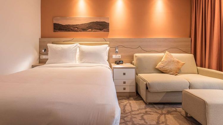Hampton by Hilton Freiburg Room