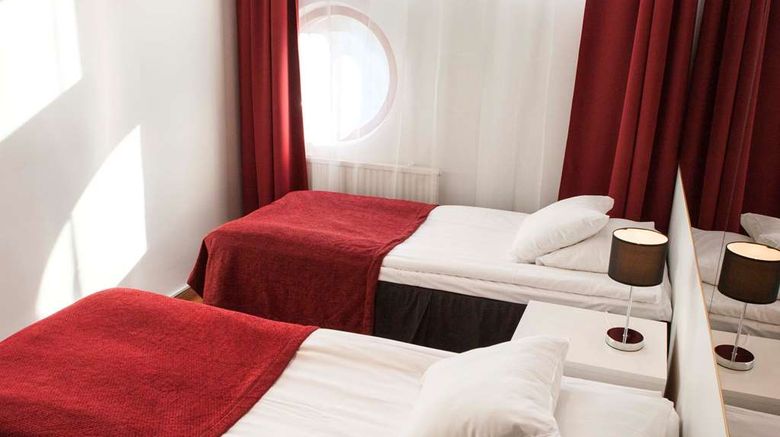 <b>Airport Hotel Pilotti Room</b>. Images powered by <a href="https://iceportal.shijigroup.com/" title="IcePortal" target="_blank">IcePortal</a>.