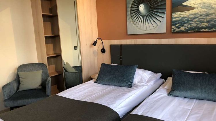 Airport Hotel Pilotti Room