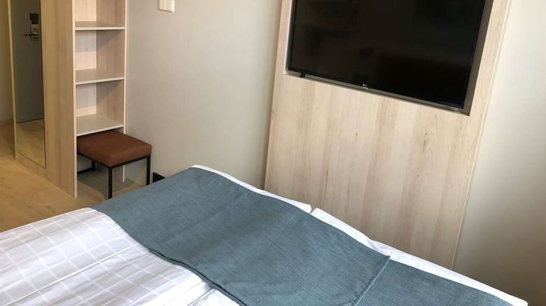 <b>Airport Hotel Pilotti Room</b>. Images powered by <a href="https://iceportal.shijigroup.com/" title="IcePortal" target="_blank">IcePortal</a>.