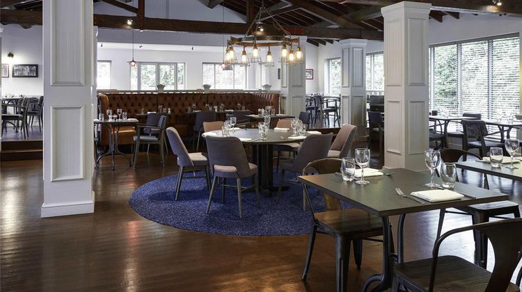 Novotel London Stansted Airport Restaurant