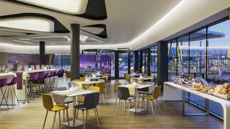 <b>Ibis Styles Budapest Airport Restaurant</b>. Images powered by <a href="https://iceportal.shijigroup.com/" title="IcePortal" target="_blank">IcePortal</a>.
