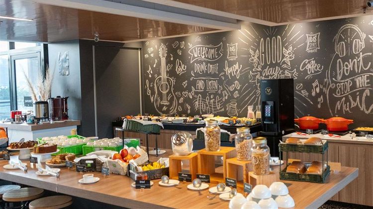 Ibis Styles Taubate Restaurant