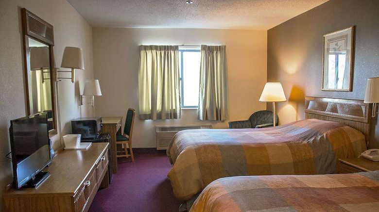 Baymont Inn  and  Suites, Harvard Room. Images powered by <a href="https://iceportal.shijigroup.com" target="_blank" rel="noopener">Ice Portal</a>.
