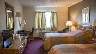 Baymont Inn & Suites, Harvard