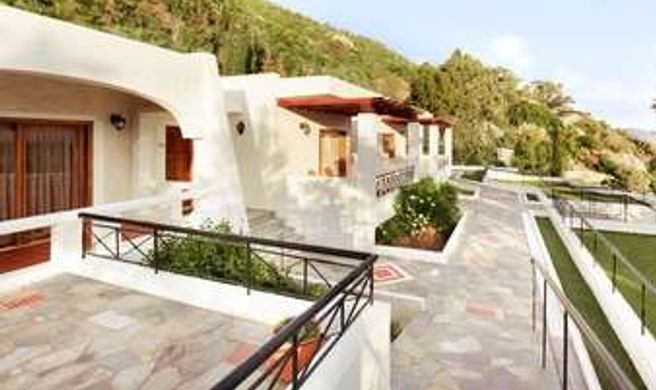 Ramada Loutraki Poseidon Resort Exterior