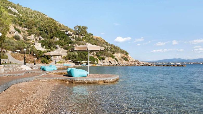 <b>Ramada Loutraki Poseidon Resort Beach</b>. Images powered by <a href="https://iceportal.shijigroup.com/" title="IcePortal" target="_blank">IcePortal</a>.