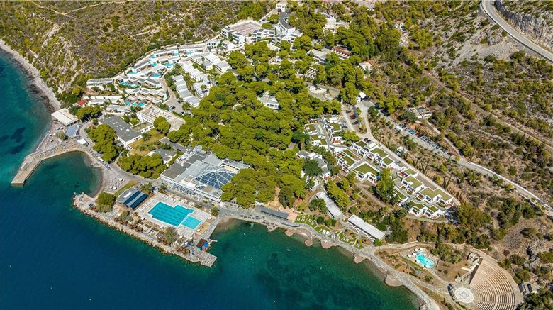 <b>Ramada Loutraki Poseidon Resort Exterior</b>. Images powered by <a href="https://iceportal.shijigroup.com/" title="IcePortal" target="_blank">IcePortal</a>.
