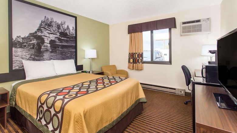 <b>Super 8 Eau Claire I-94 Room</b>. Images powered by <a href="https://iceportal.shijigroup.com/" title="IcePortal" target="_blank">IcePortal</a>.