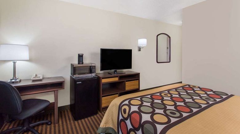 <b>Super 8 Eau Claire I-94 Room</b>. Images powered by <a href="https://iceportal.shijigroup.com/" title="IcePortal" target="_blank">IcePortal</a>.