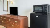 Super 8 by Wyndham Sweet Springs Room