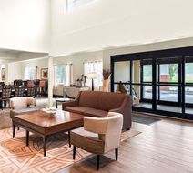 Best Western Palmyra Inn & Suites Lobby