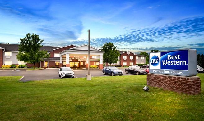 Best Western Palmyra Inn & Suites Exterior